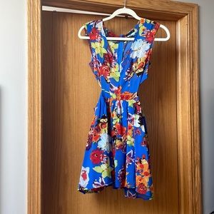 Short sundress with cutouts